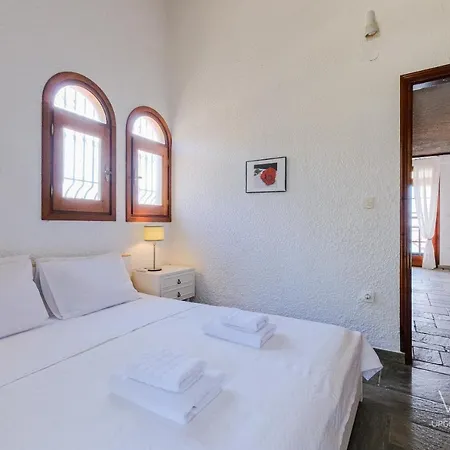 別荘 Aqua Blue, Beachfront 3-bdrm Maisonette *