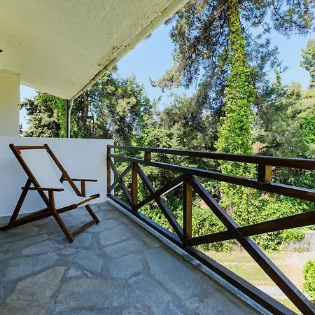 Aqua Blue, Beachfront 3-bdrm Maisonette *